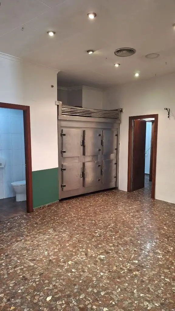 Local de alquiler en Alzira con Aire acondicionado y Amueblado