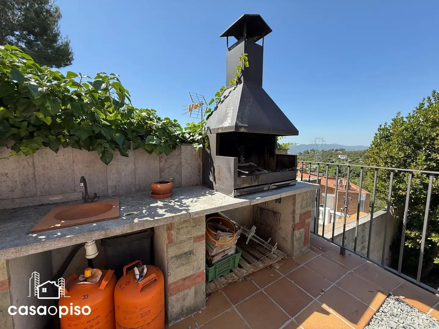 Terrasse von Haus oder Chalet zum Verkauf in Rubí mit Klimaanlage, Heizung und Privatgarten