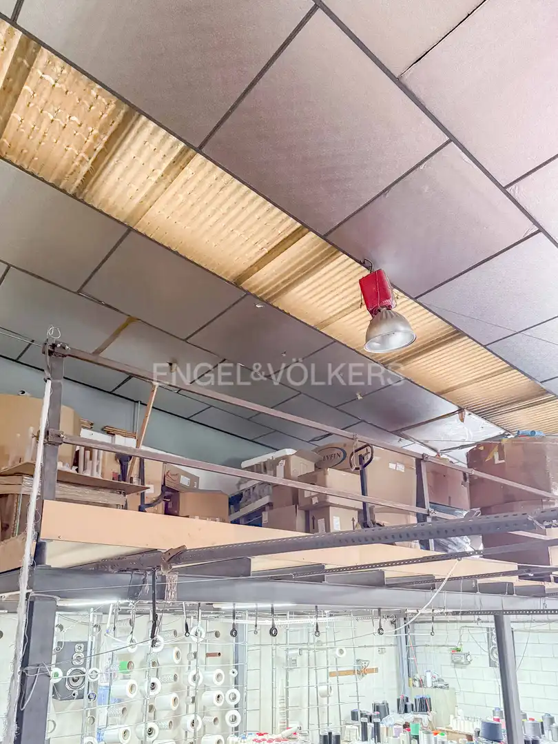 Nave industrial con ascensor en venta en Eixample, imagen 14
