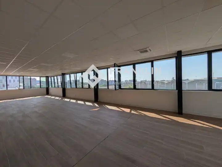 Nave industrial de alquiler en L'Hospitalet de Llobregat