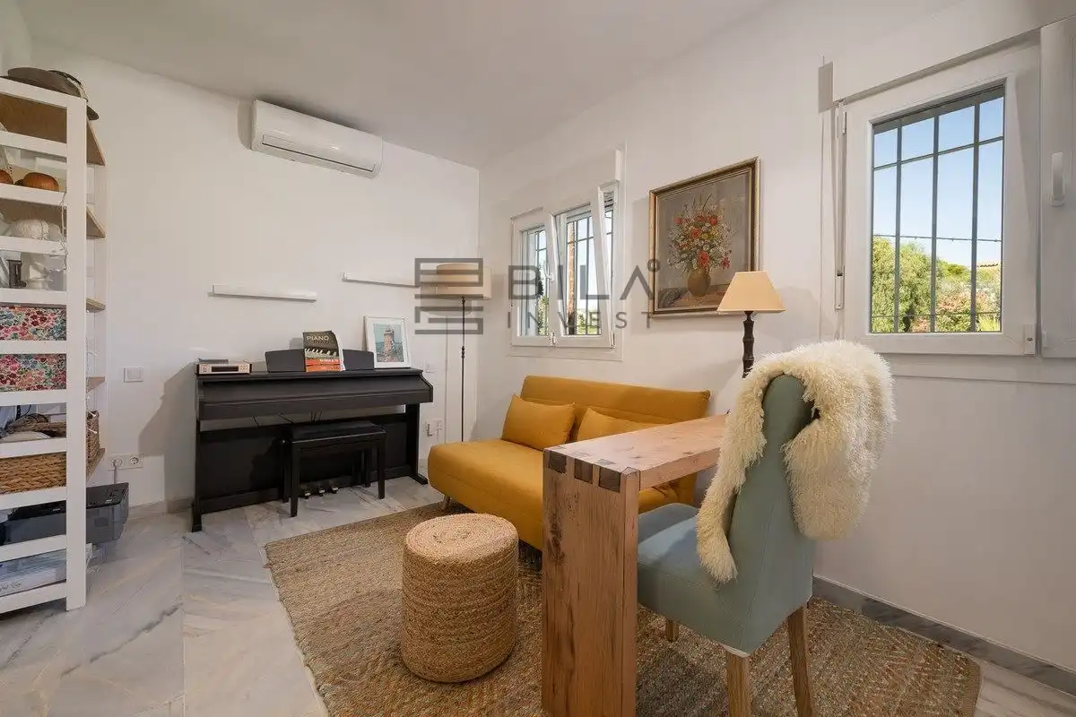 Reihenhaus mit Pool zum Verkauf in Urb. Villas en Artola Golf, imagen 15