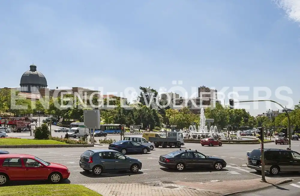 Apartament de lloguer a Calle de San Aquilino, Almenara -Ventilla