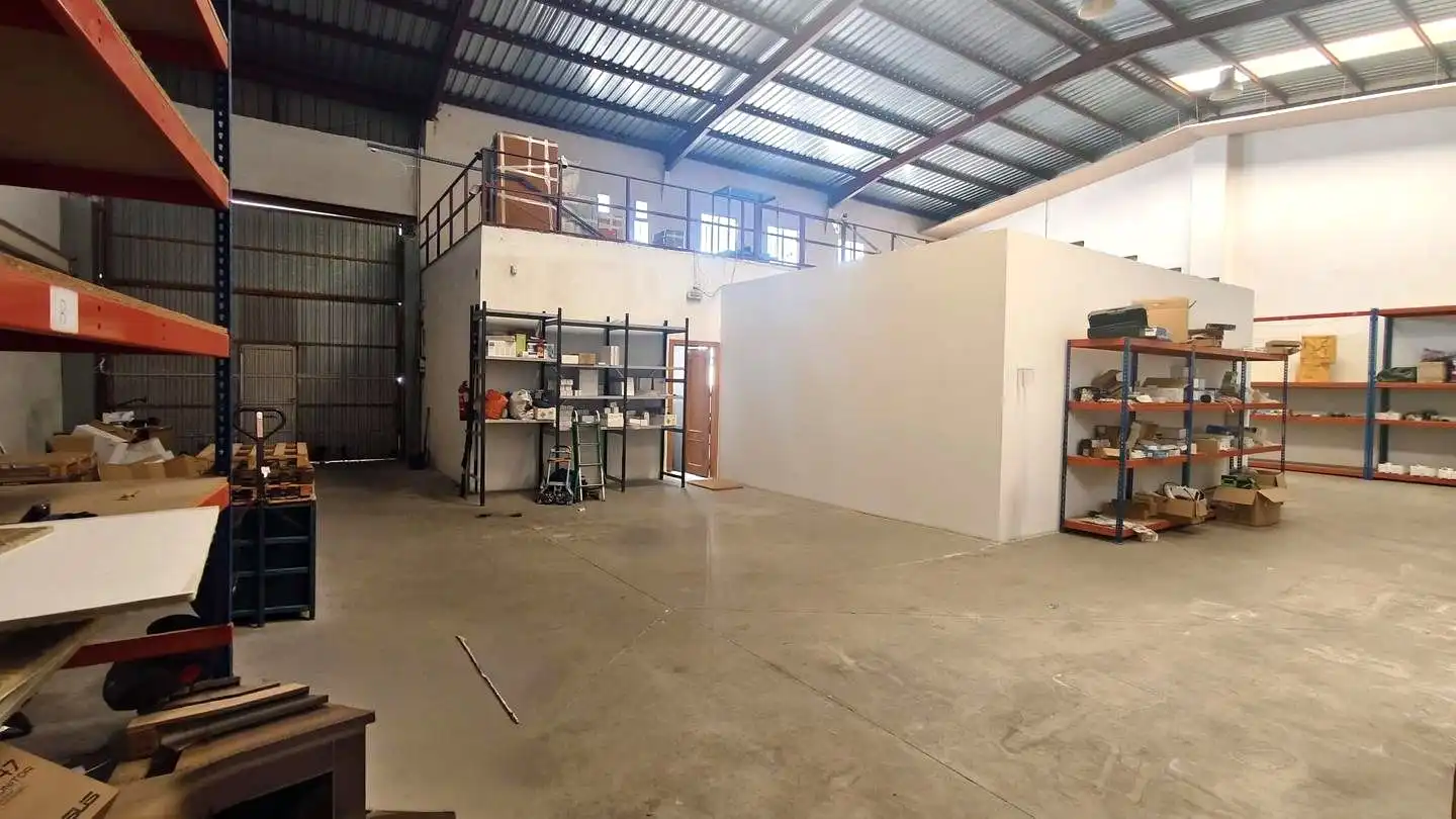 Nave industrial de alquiler en Torrejón de Ardoz