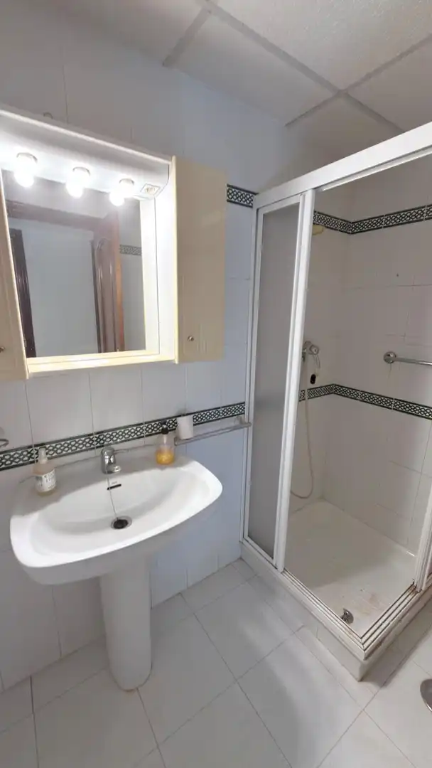 Baño de Piso en venta en Huelva con Amueblado