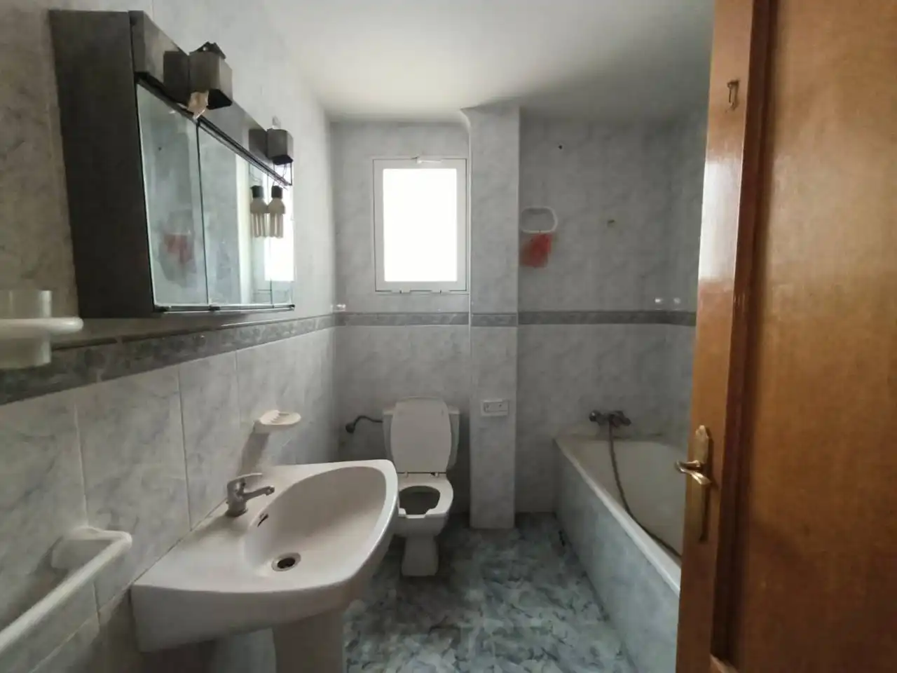 Baño de Piso en venta en Albacete con Balcón