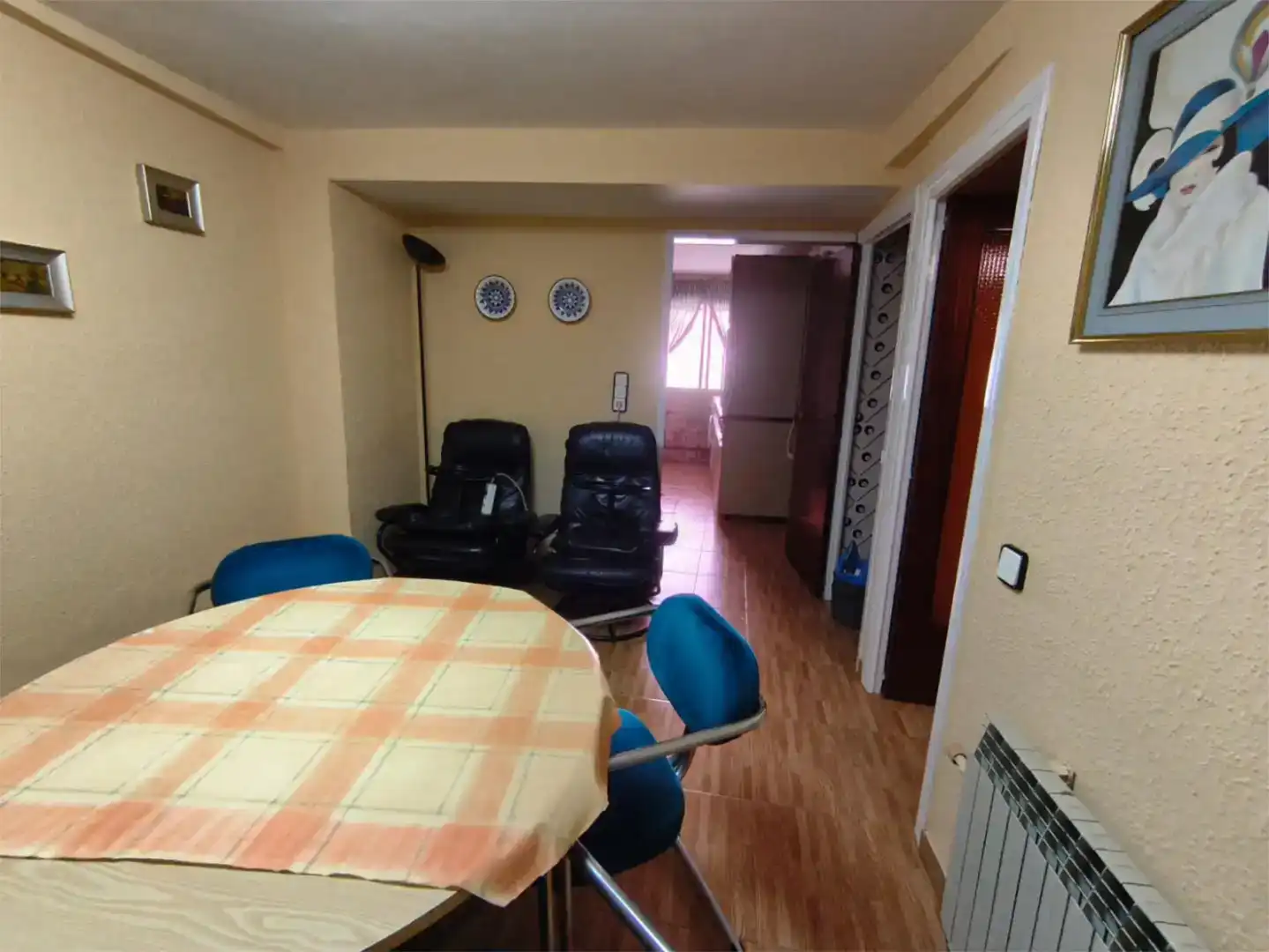 Casa adosada en venda en Escucha amb Moblat, Forn i Rentadora