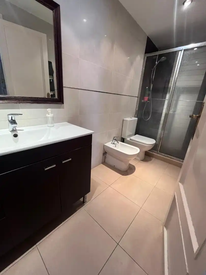 Flat with terrace for sale in Carrer Salut 17, imagen 6
