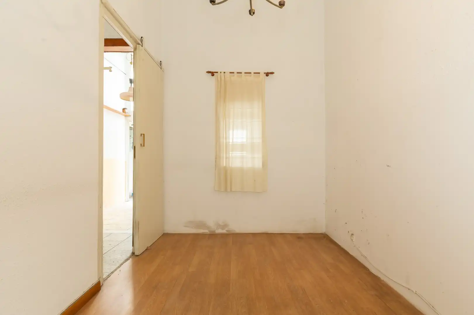 Planta baja en venta en Barcelona con Terraza, Amueblado y Balcón