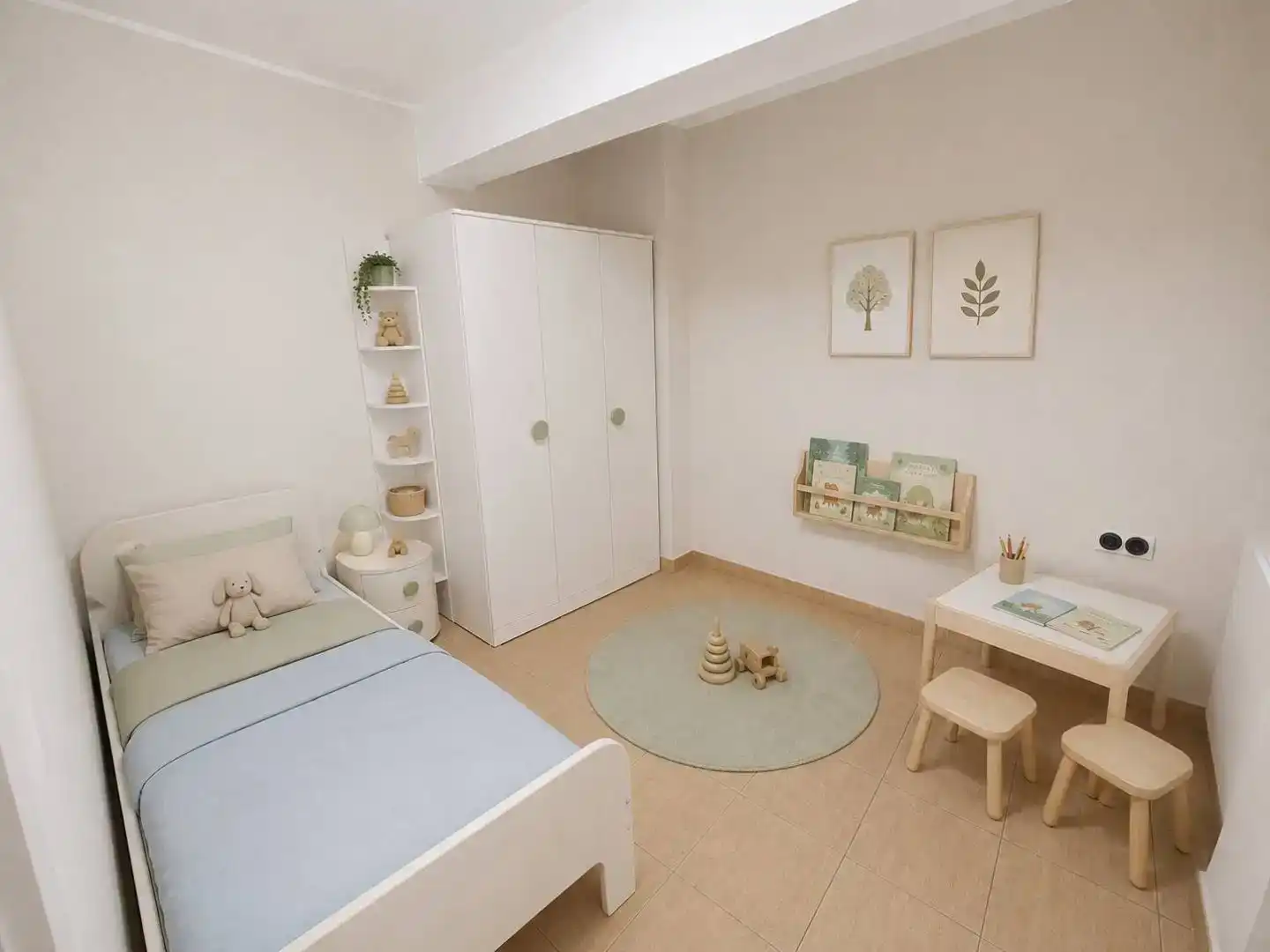 Bedroom of Flat for sale in  Valencia Capital  with Air Conditioner and Balcony