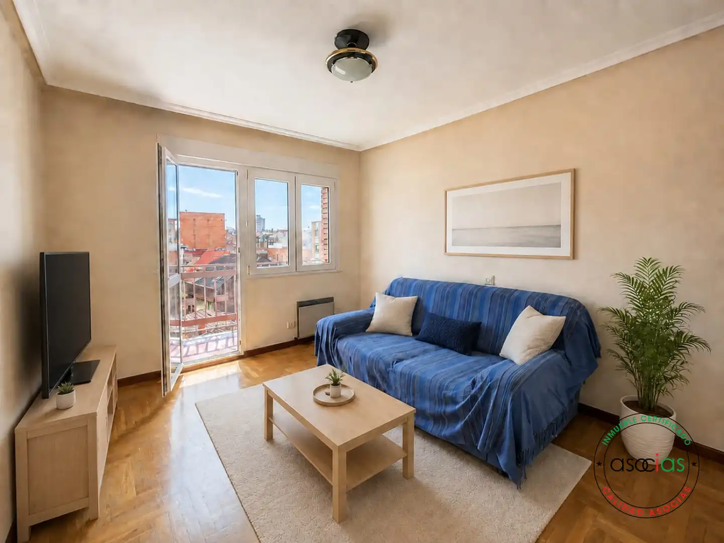 Living room of Flat for sale in Gijón   with Heating, Parquet flooring and Terrace