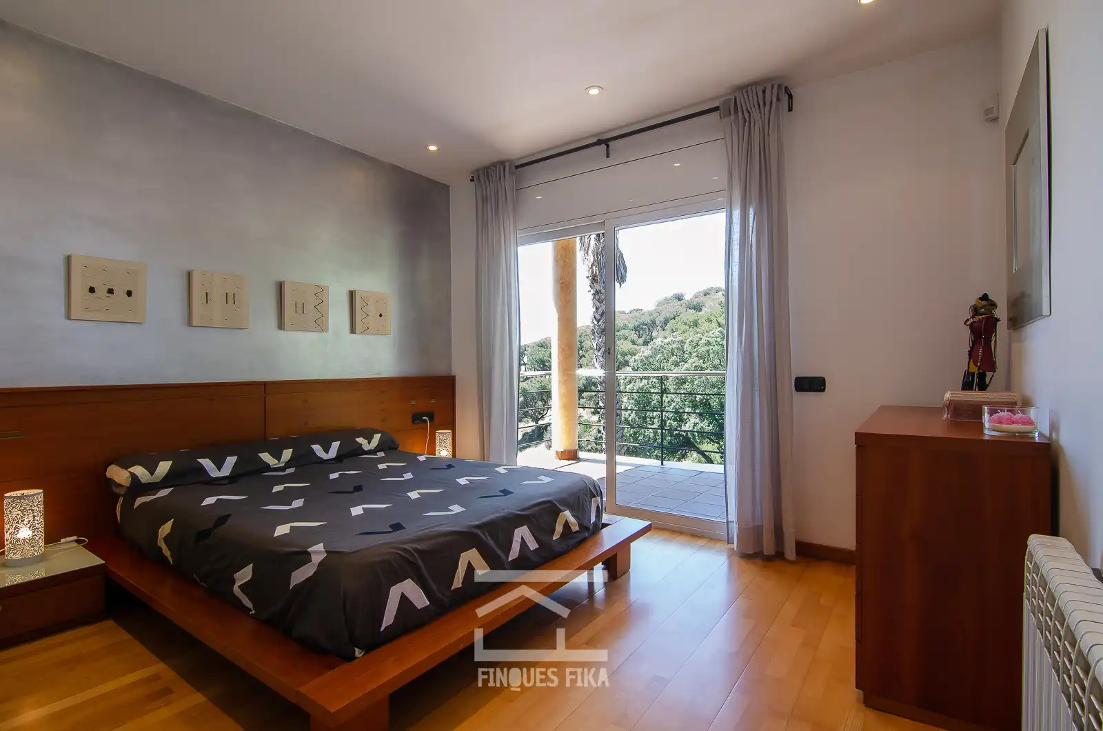 Habitación de Casa o chalet en venta en Premià de Dalt con Calefacción, Jardín privado y Terraza