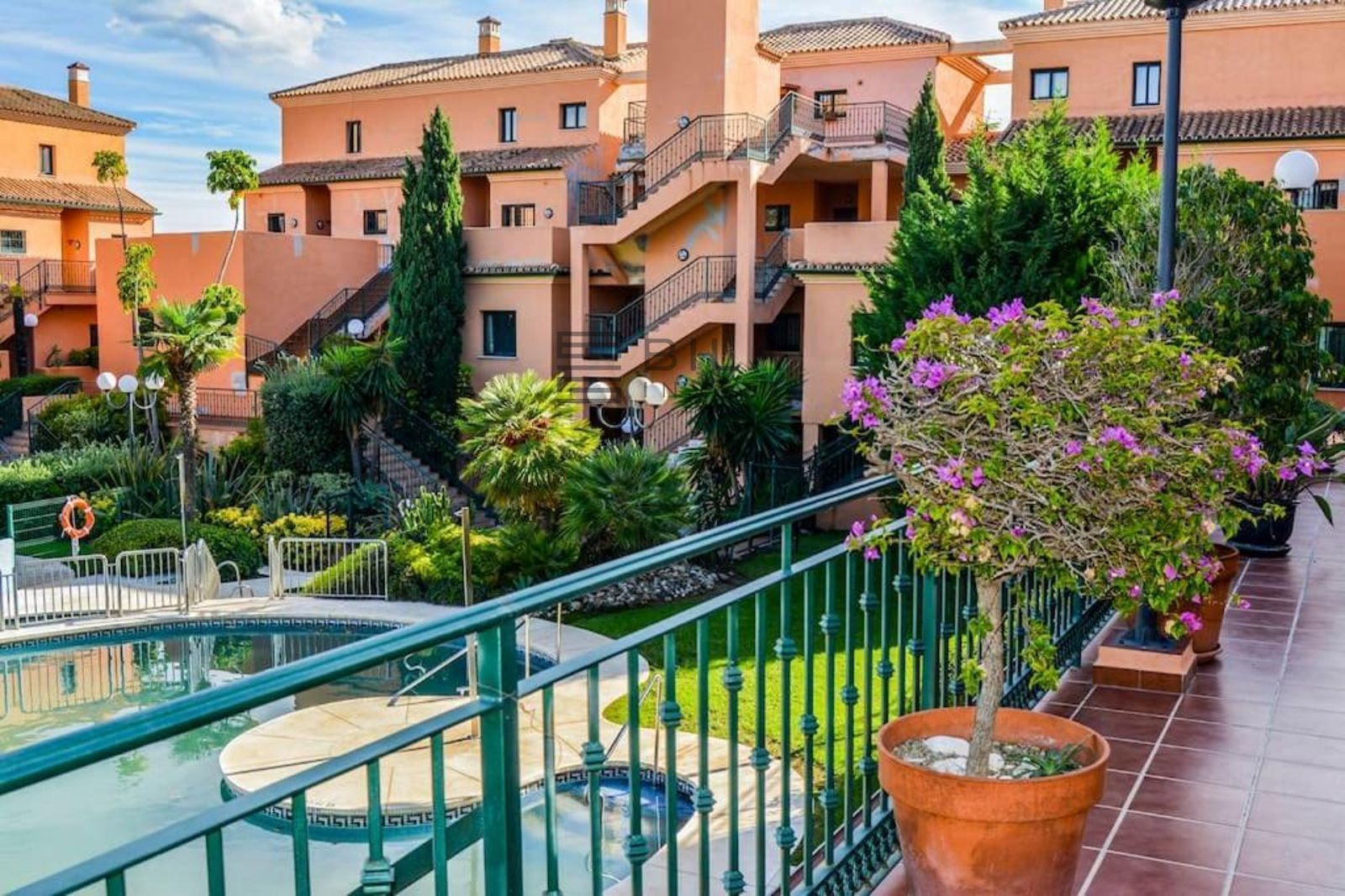 Jardí de Pis en venda en Marbella amb Aire condicionat, Terrassa i Traster