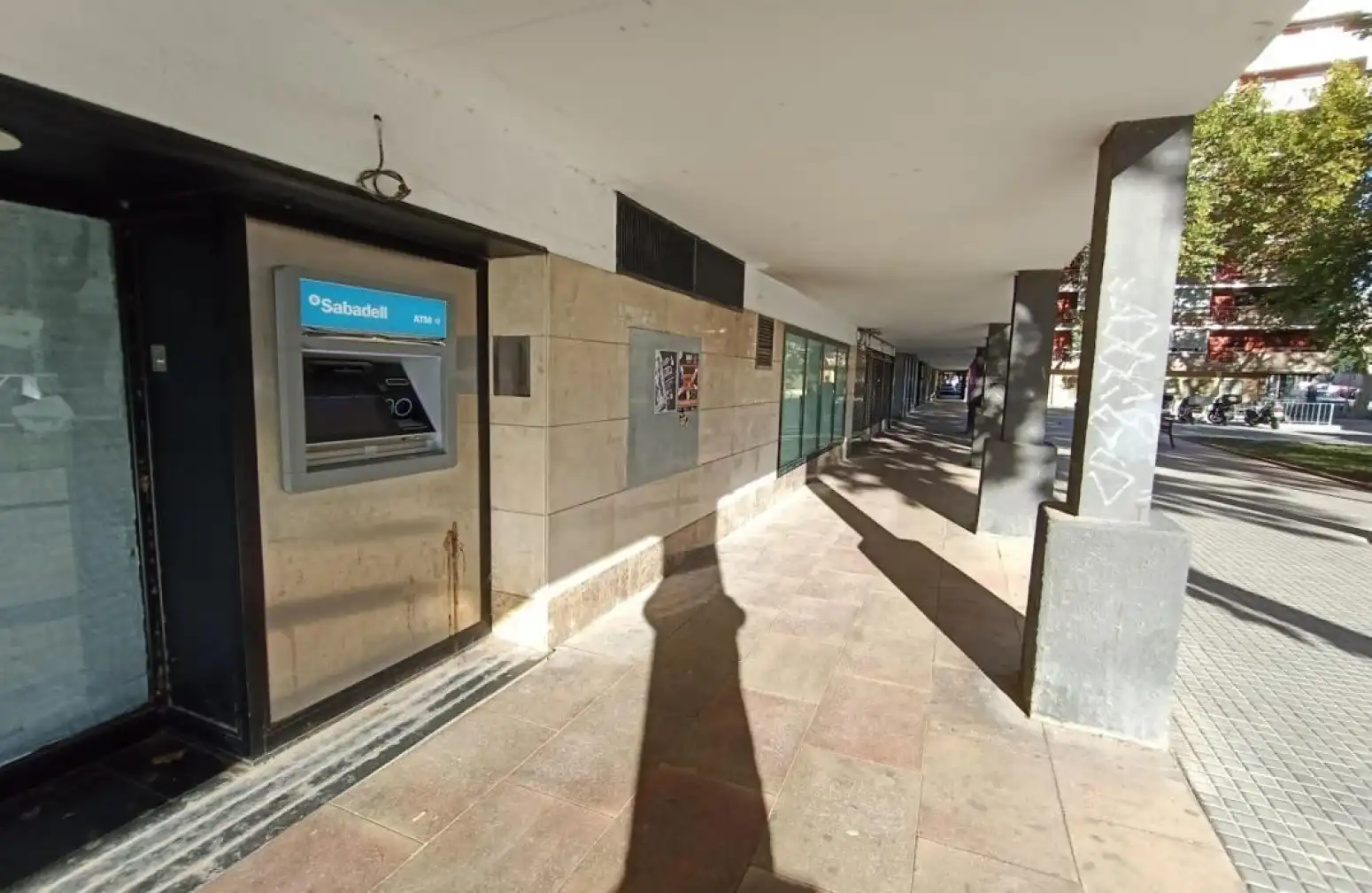 Business premises for sale in Molins de Rei - Calle FERRAN AGULLO, imagen 3