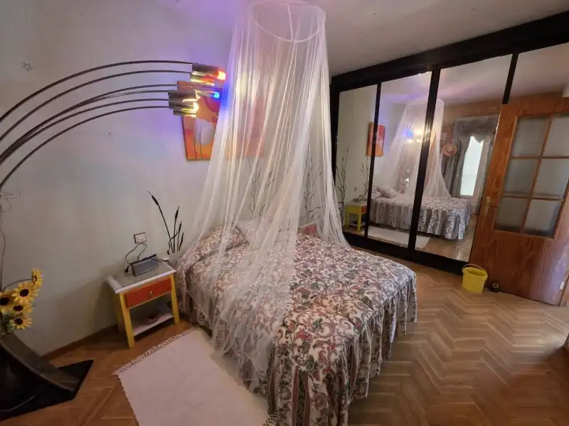 Dormitori de Casa o xalet en venda en Malpartida de Plasencia amb Aire condicionat, Calefacció i Jardí privat
