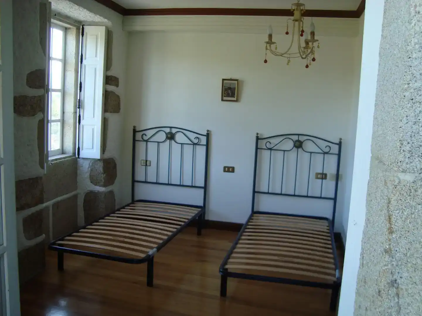 Dormitori de Casa adosada en venda en Ourol amb Parquet, Traster i Balcó