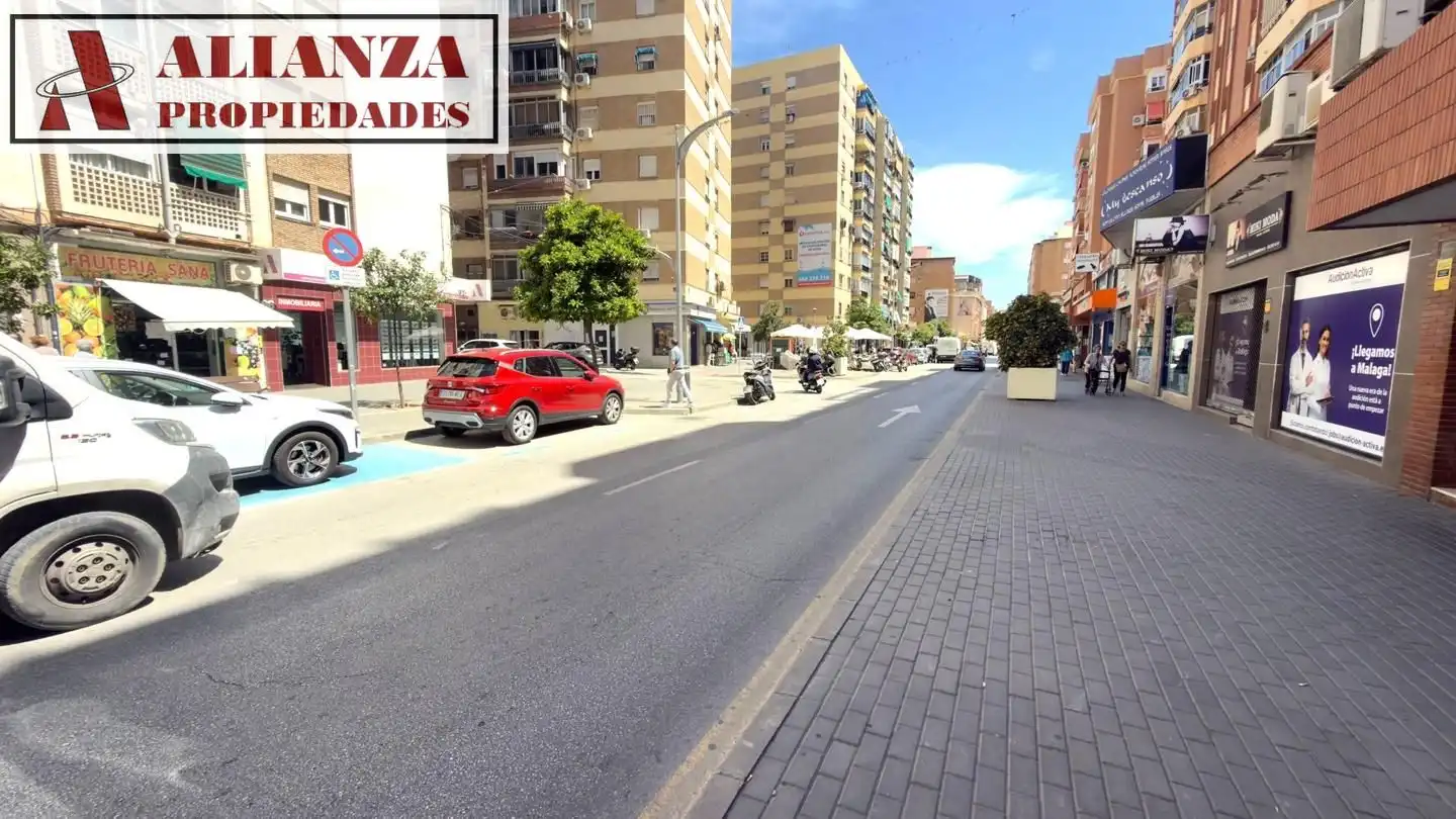 Vista exterior de Local de alquiler en Málaga