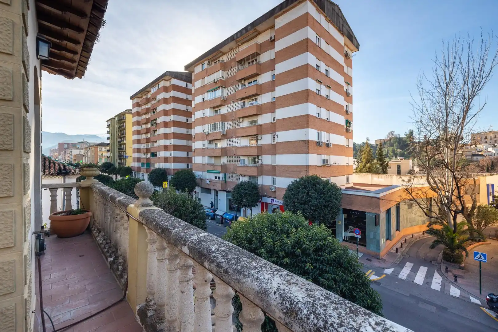 Villa con terrazza in vendita a Genil, imagen 5