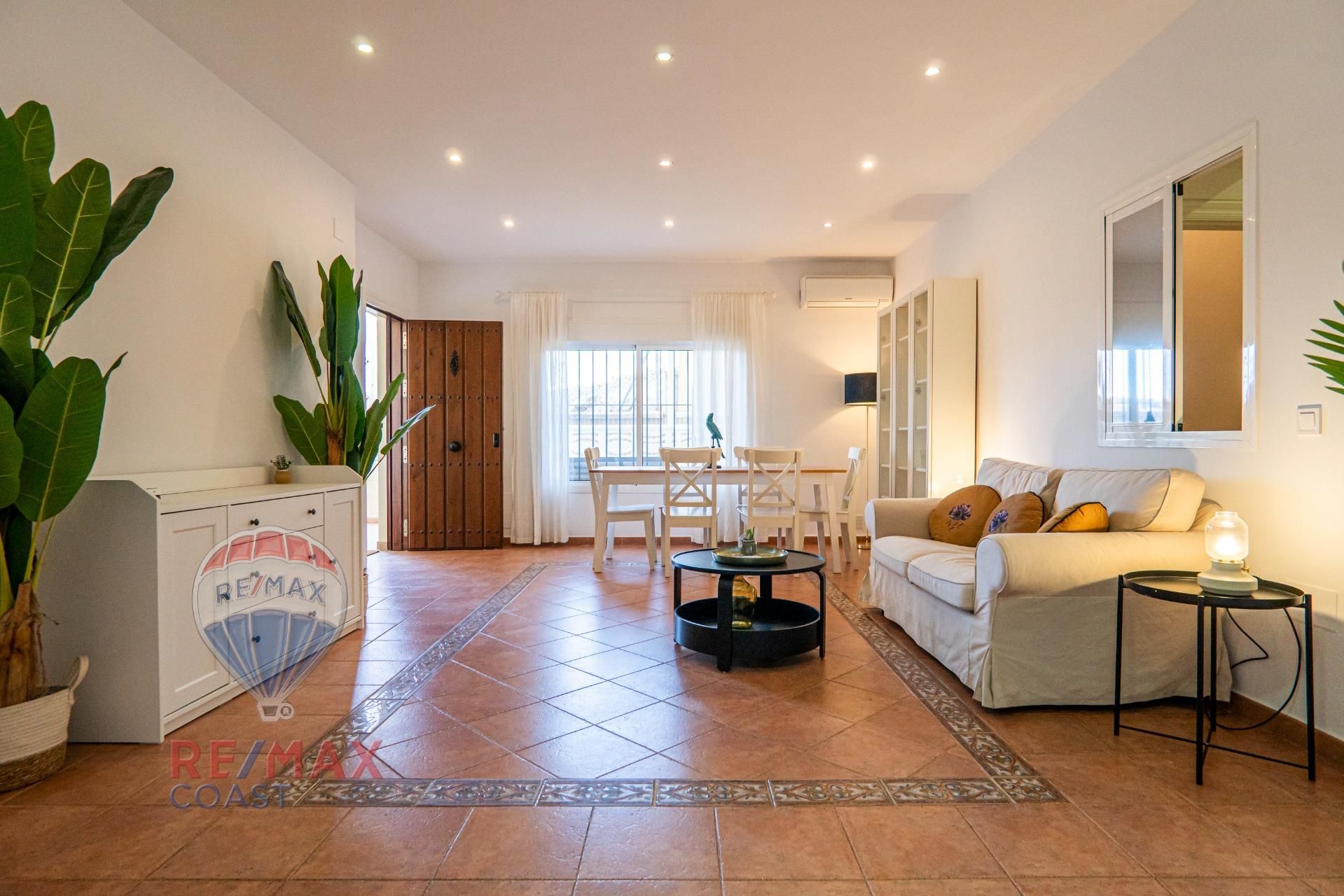 Sala d'estar de Planta baixa en venda en Rincón de la Victoria amb Aire condicionat