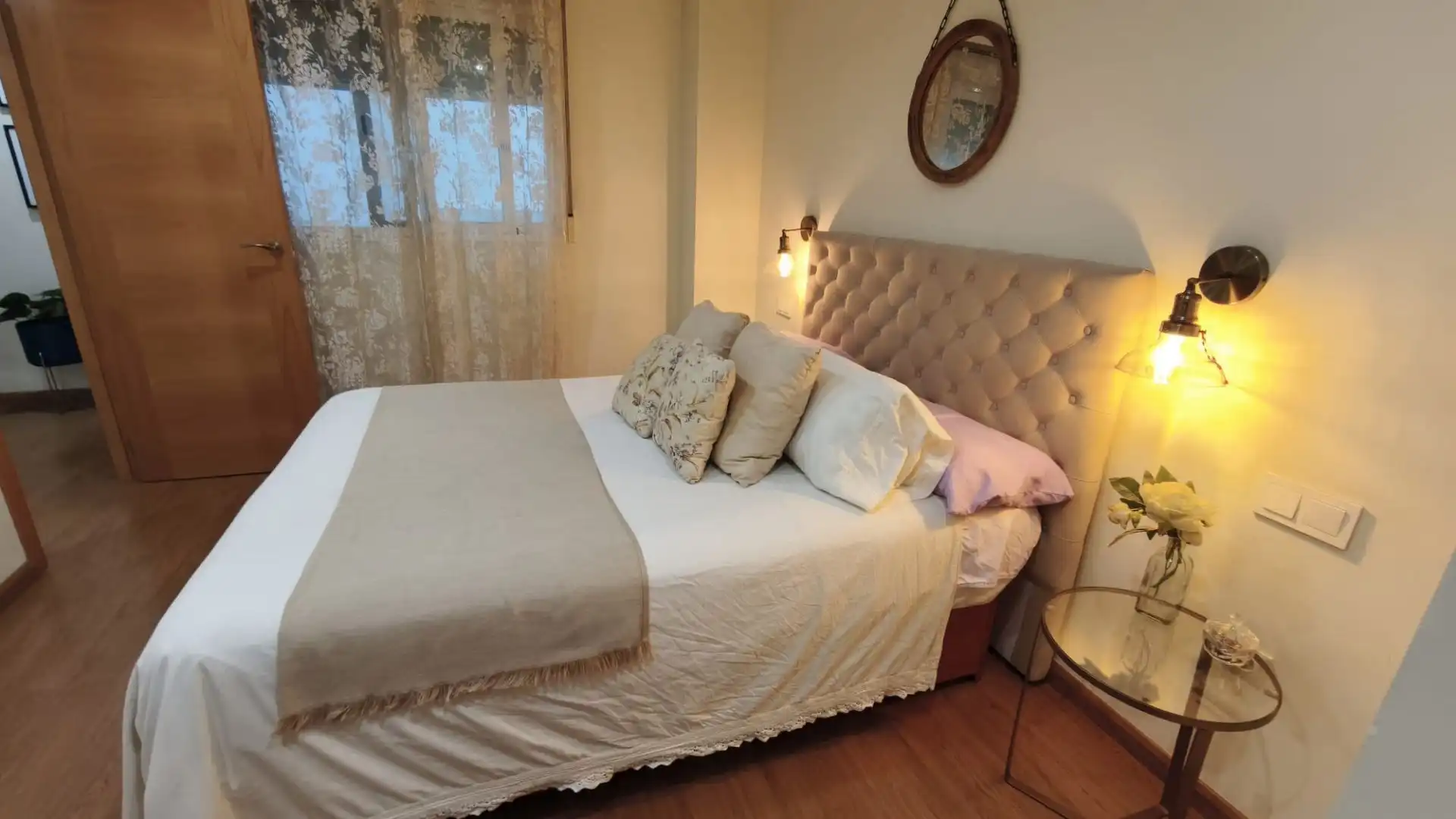 Habitación de Apartamento en venta en Pueblo - Urbanizaciones