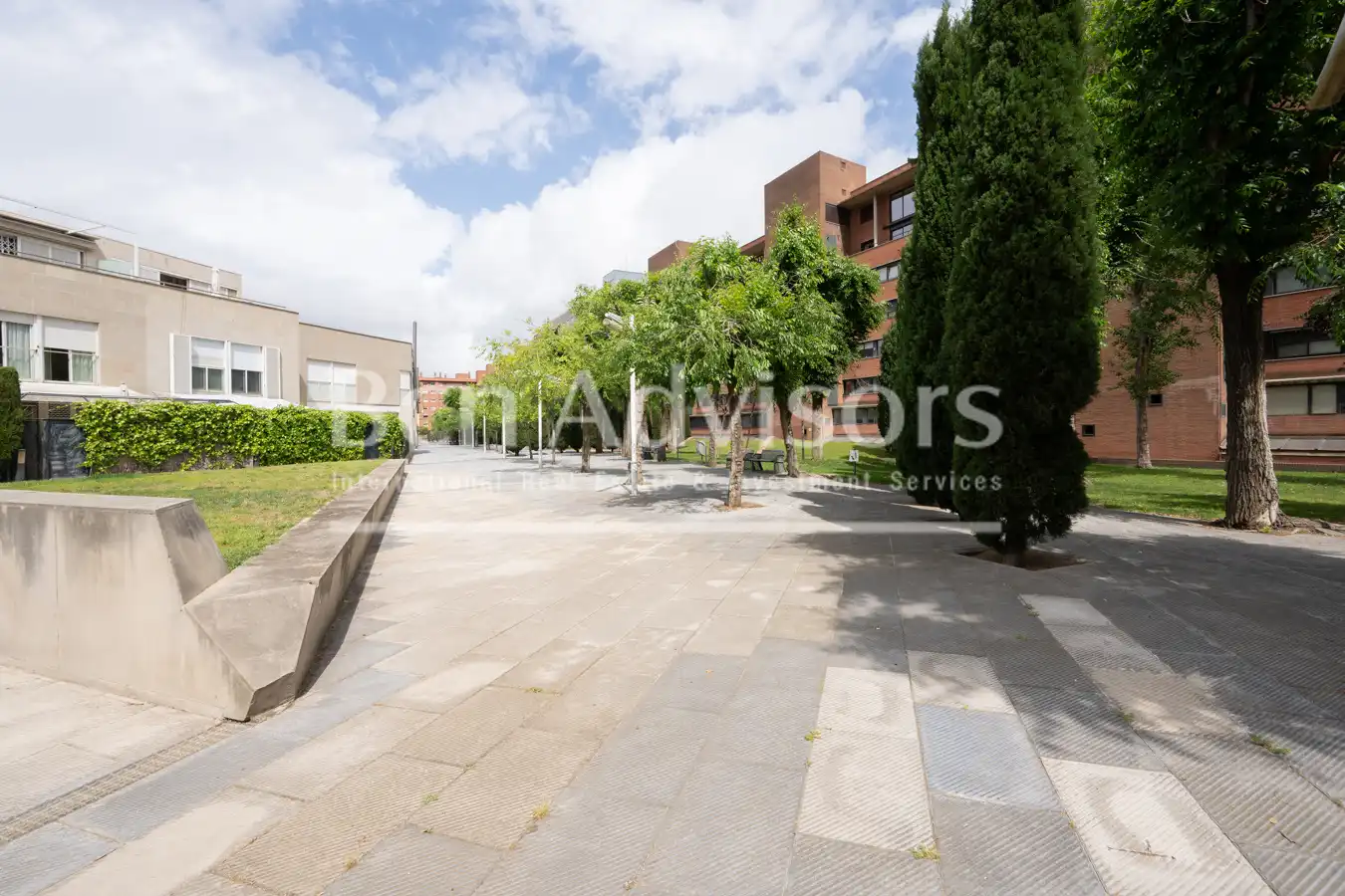 Vista exterior de Piso en venta en Barcelona con Aire acondicionado, Calefacción y Jardín privado