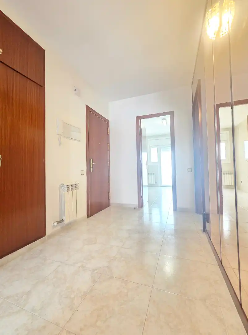 Piso en venta en Cerdanyola del Vallès con Aire acondicionado, Calefacción y Balcón
