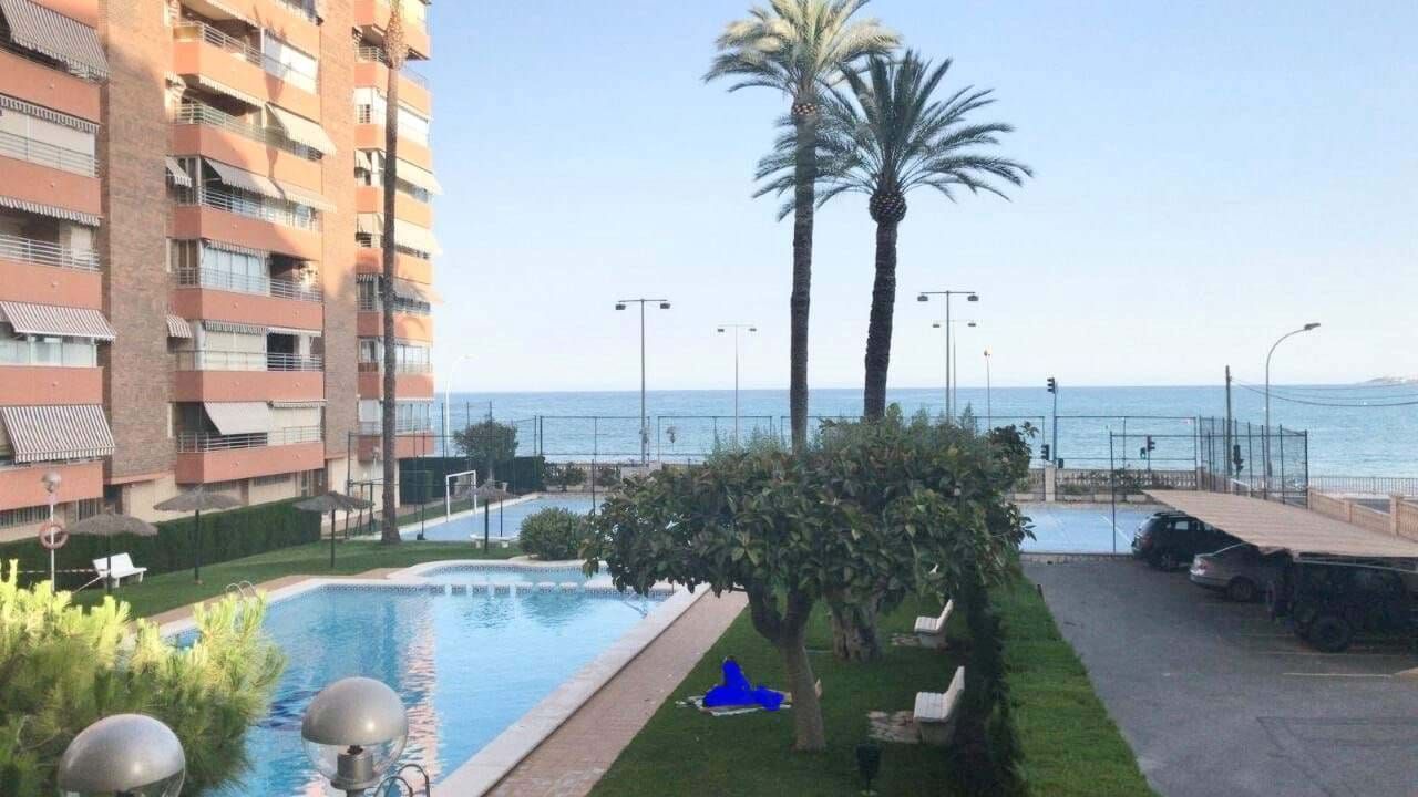 Swimming pool of Flat to rent in El Campello  with Air Conditioner, Swimming Pool and Furnished
