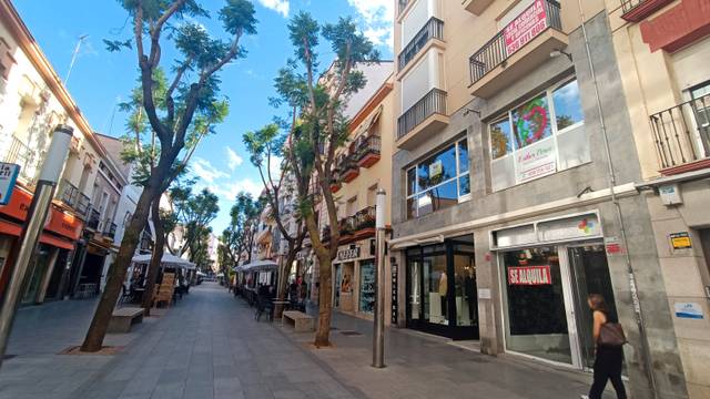 Local comercial en Alquiler en Calle Ramón y Cajal, 13 en Don Benito