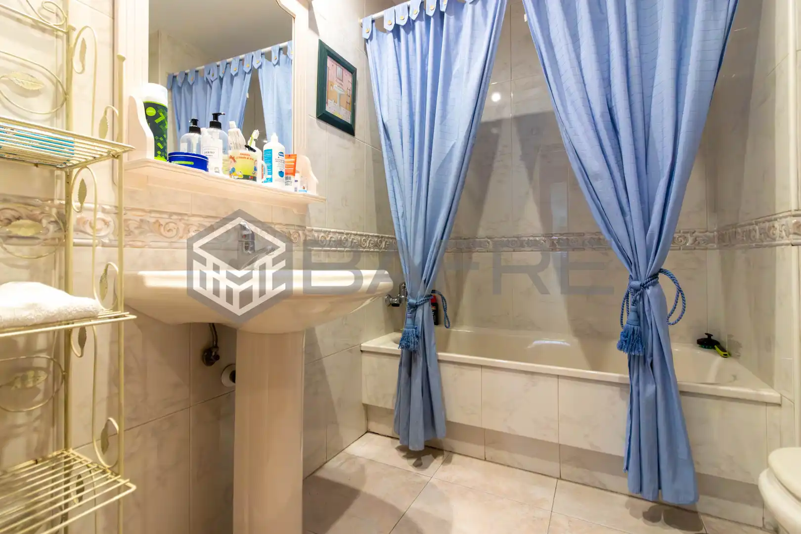 Flat for sale in Adelfas