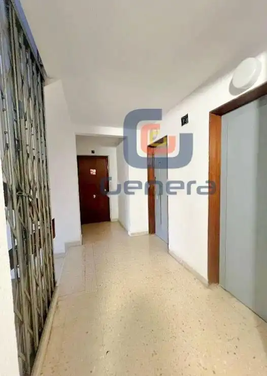 Pis en venda en Alicante / Alacant amb Parquet, Terrassa i Moblat