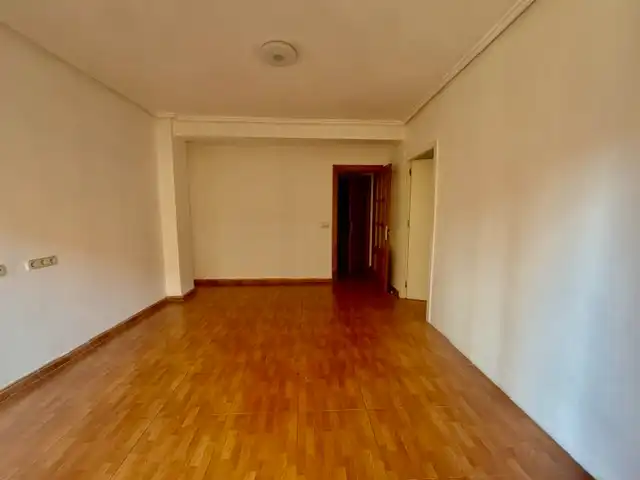 Piso en venta en Valencia con Balcón