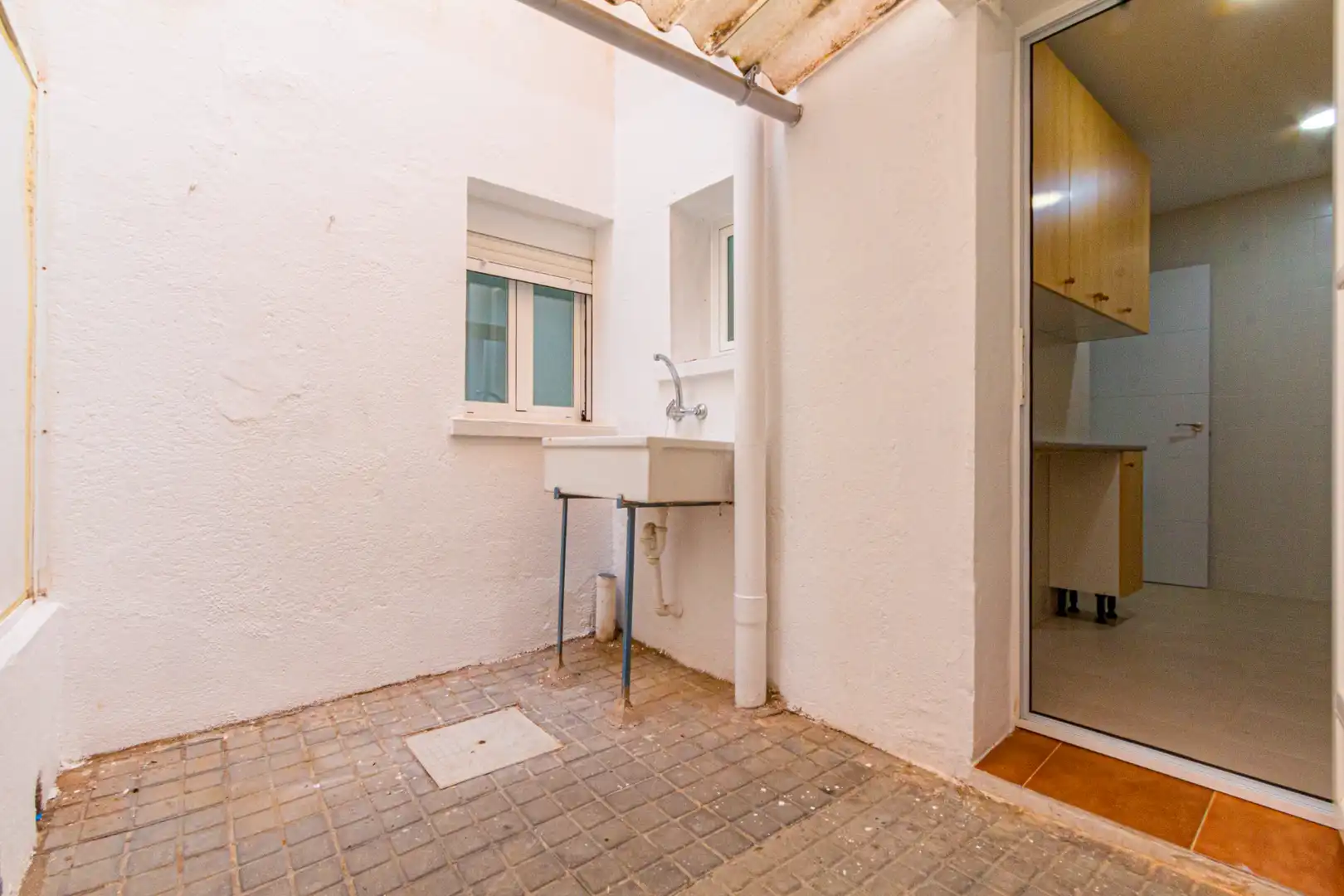 Badezimmer von Wohnung zur Miete in Getafe mit Heizung, Waschmaschine und Alarm