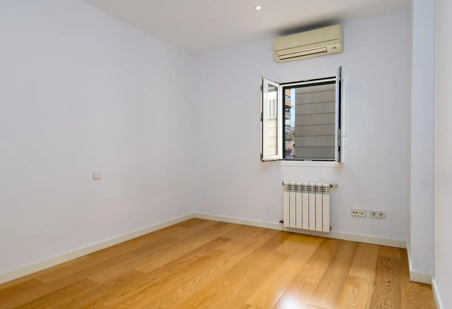 Flat with terrace for sale in BARO DE SANTA MARIA DEL S, imagen 18