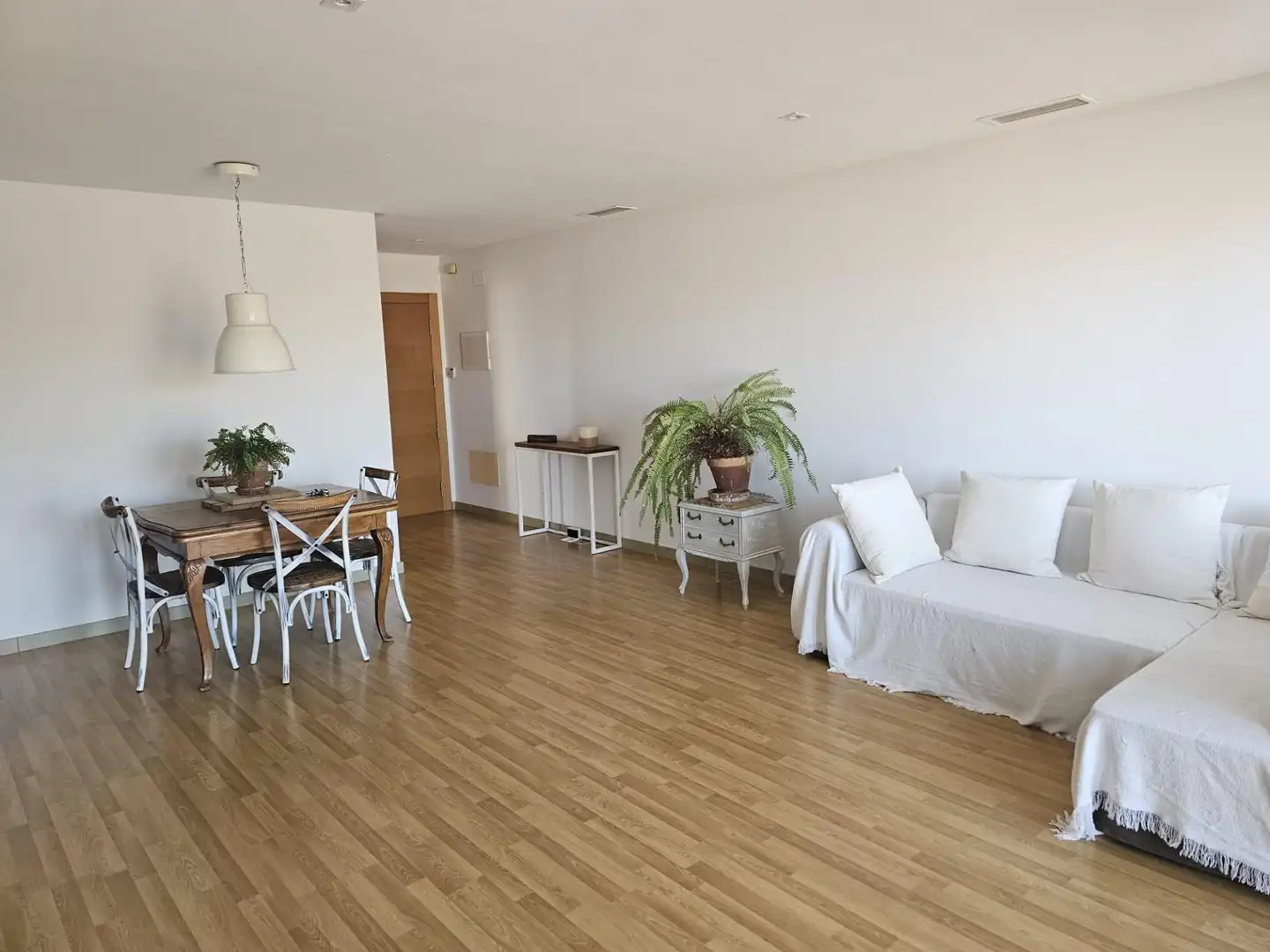 Flat for sale in Calle HOLANDA, Crevillent