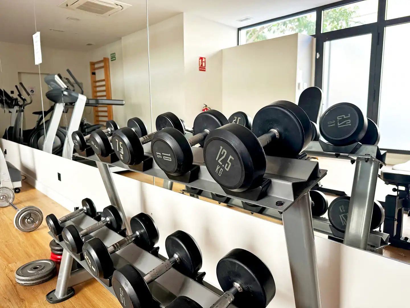 Ático en venta en Estepona con Calefacción, Terraza y Trastero