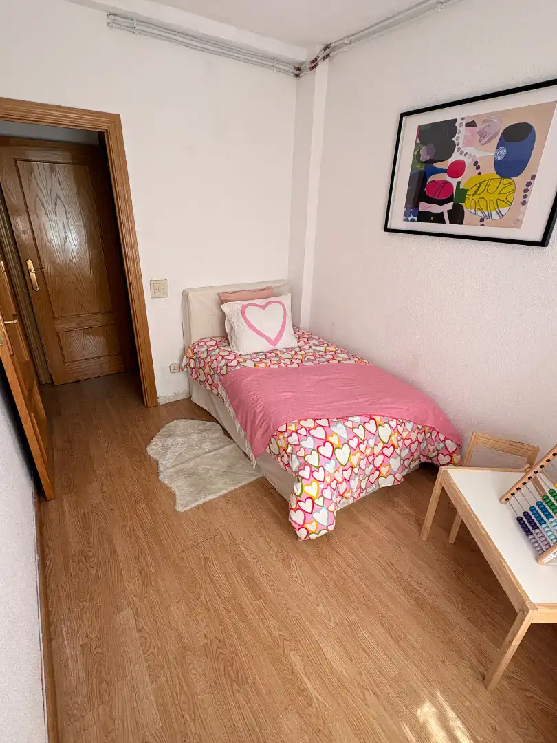 Habitación de Piso en venta en Móstoles con Aire acondicionado y Calefacción