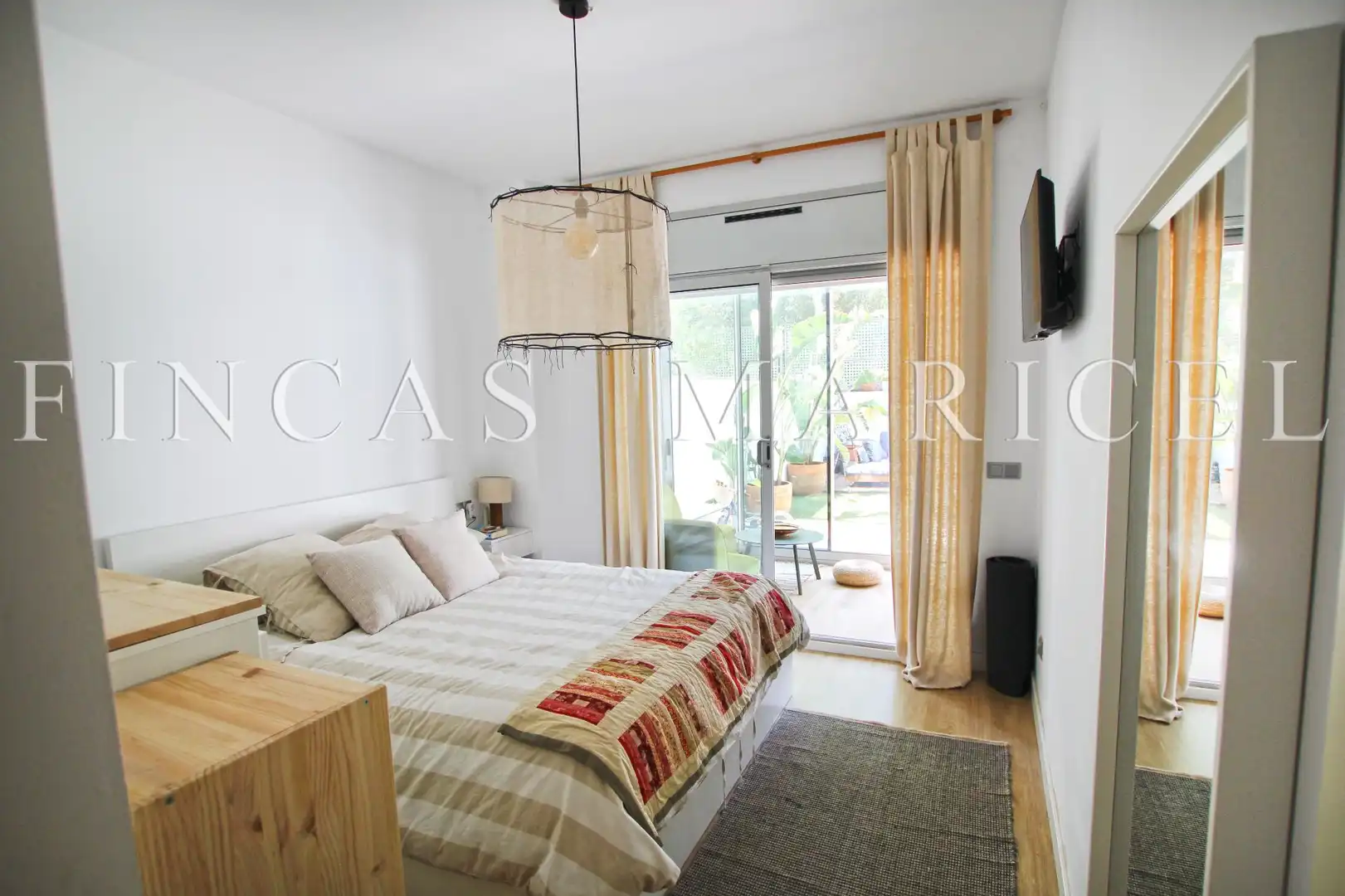 Bedroom of Flat for sale in Sitges  with Air Conditioner, Heating and Terrace