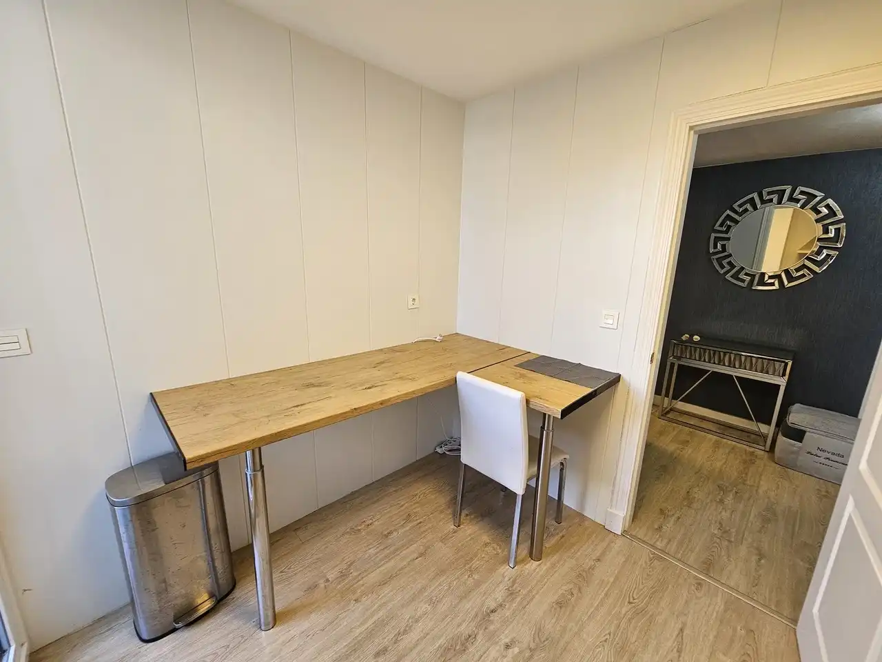 Menjador de Apartament en venda en Estepona amb Aire condicionat, Terrassa i Piscina