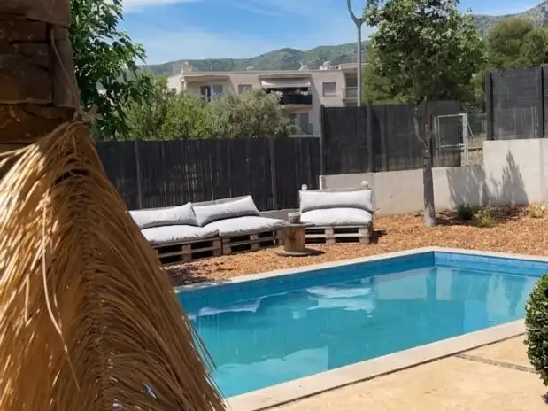 Casa pareada con piscina en venta en Edmundo Dantés 18, imagen 3