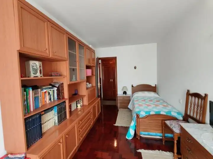 Dormitori de Pis en venda en A Cañiza   amb Calefacció i Terrassa