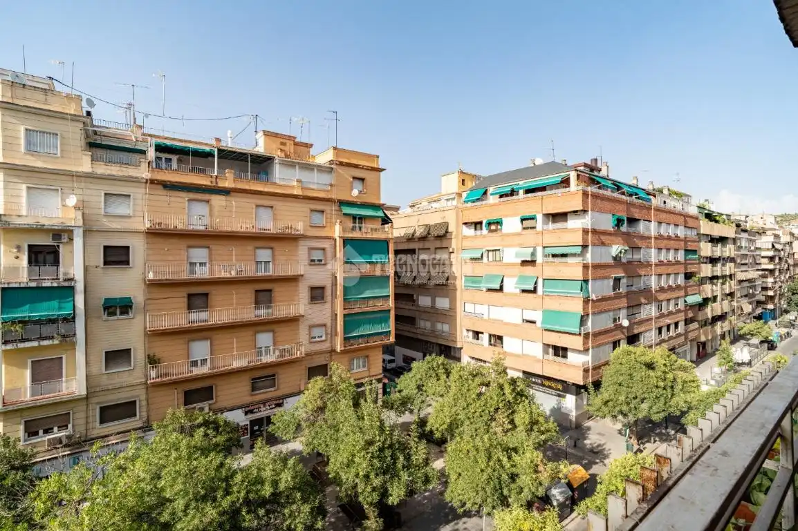 Außenansicht von Wohnung zum Verkauf in Granada
