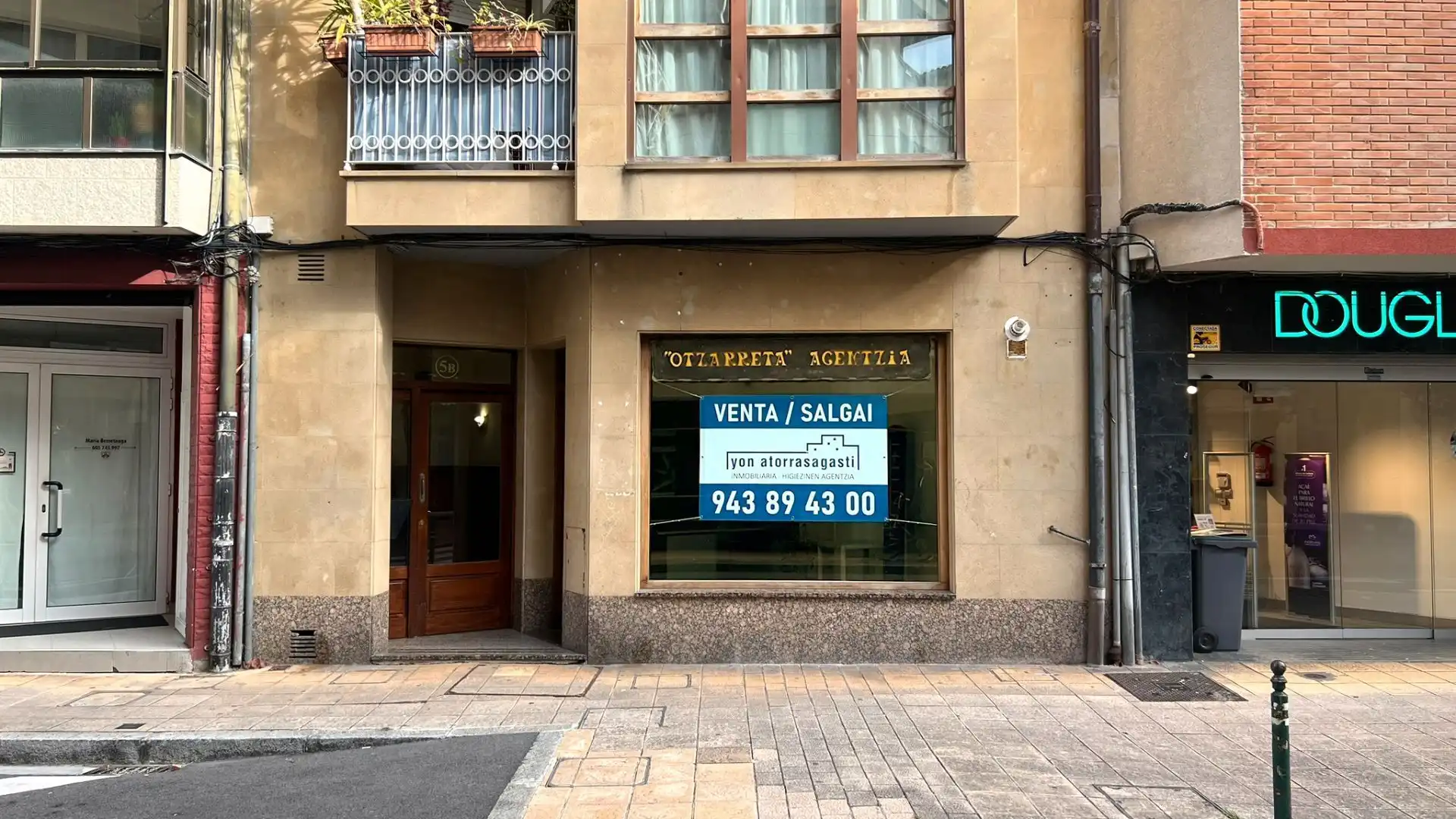 Vista exterior de Local en venta en Zarautz