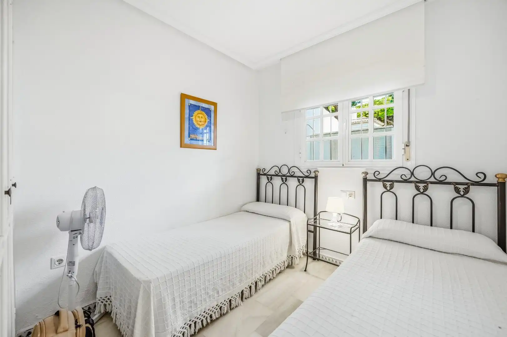 Habitación de Apartamento en venta en Chiclana de la Frontera con Jardín privado, Terraza y Amueblado