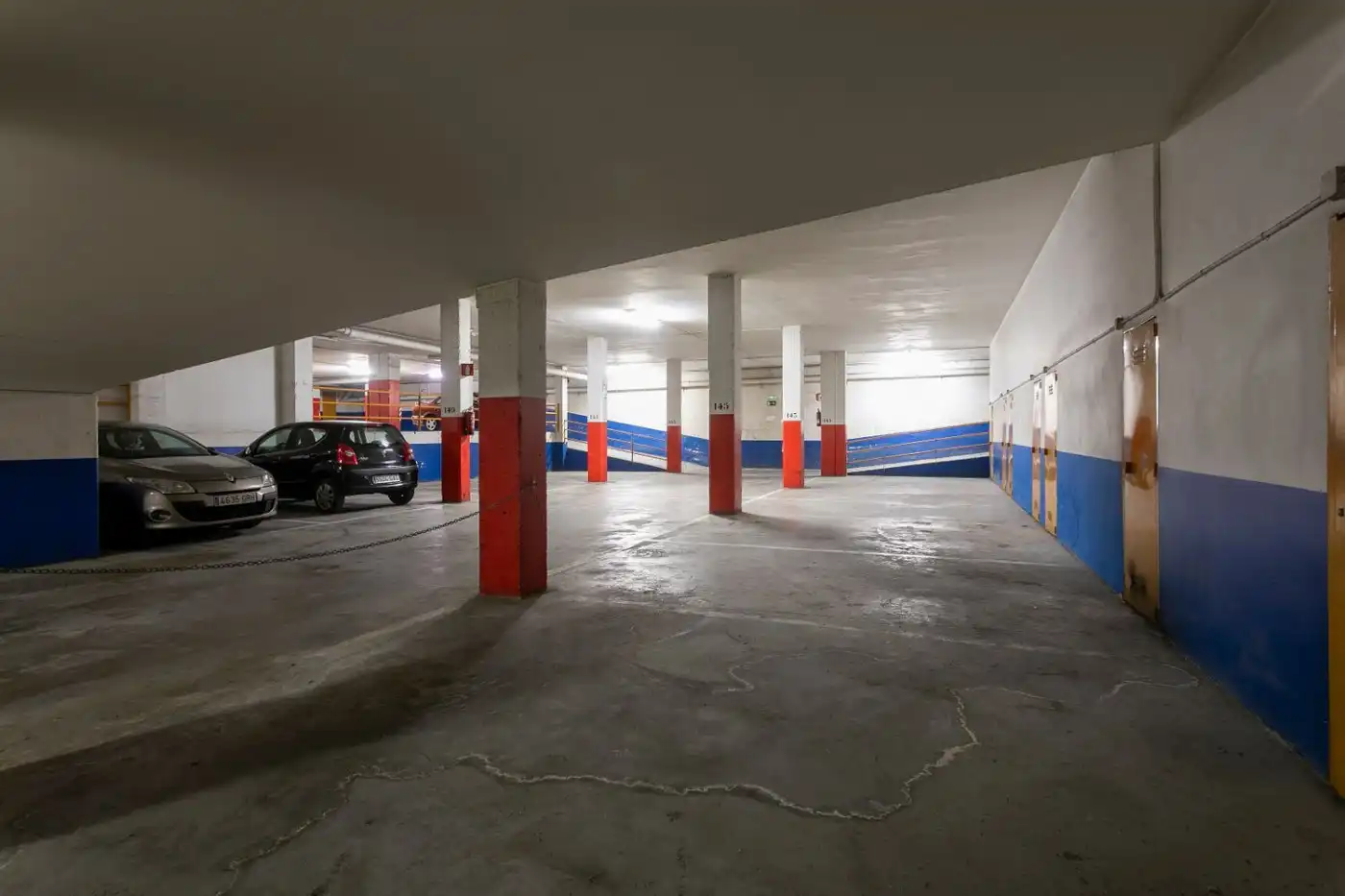 Parking of Flat for sale in Jaca  with Heating, Parquet flooring and Terrace