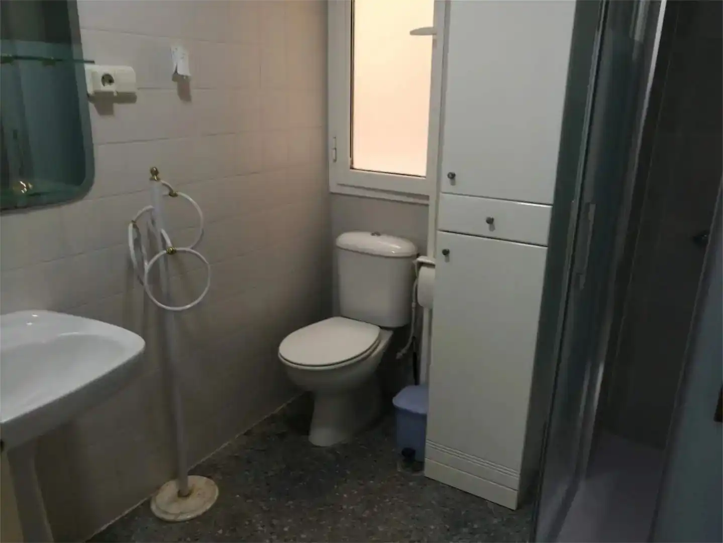 Bany de Pis en venda en Granada amb Moblat, Forn i Rentadora