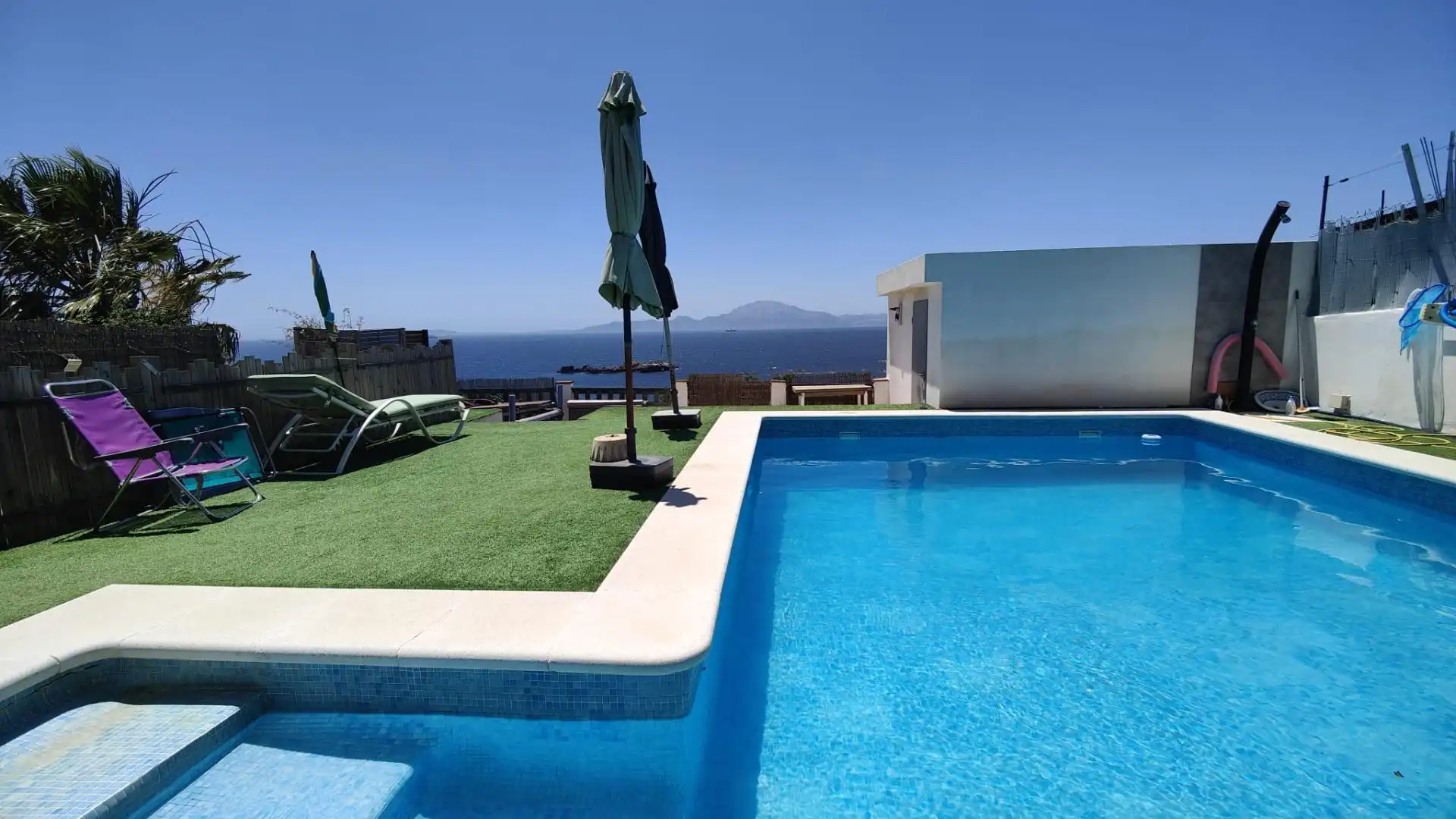 Swimming pool of Houses for sale in Algeciras  with Swimming Pool and Balcony