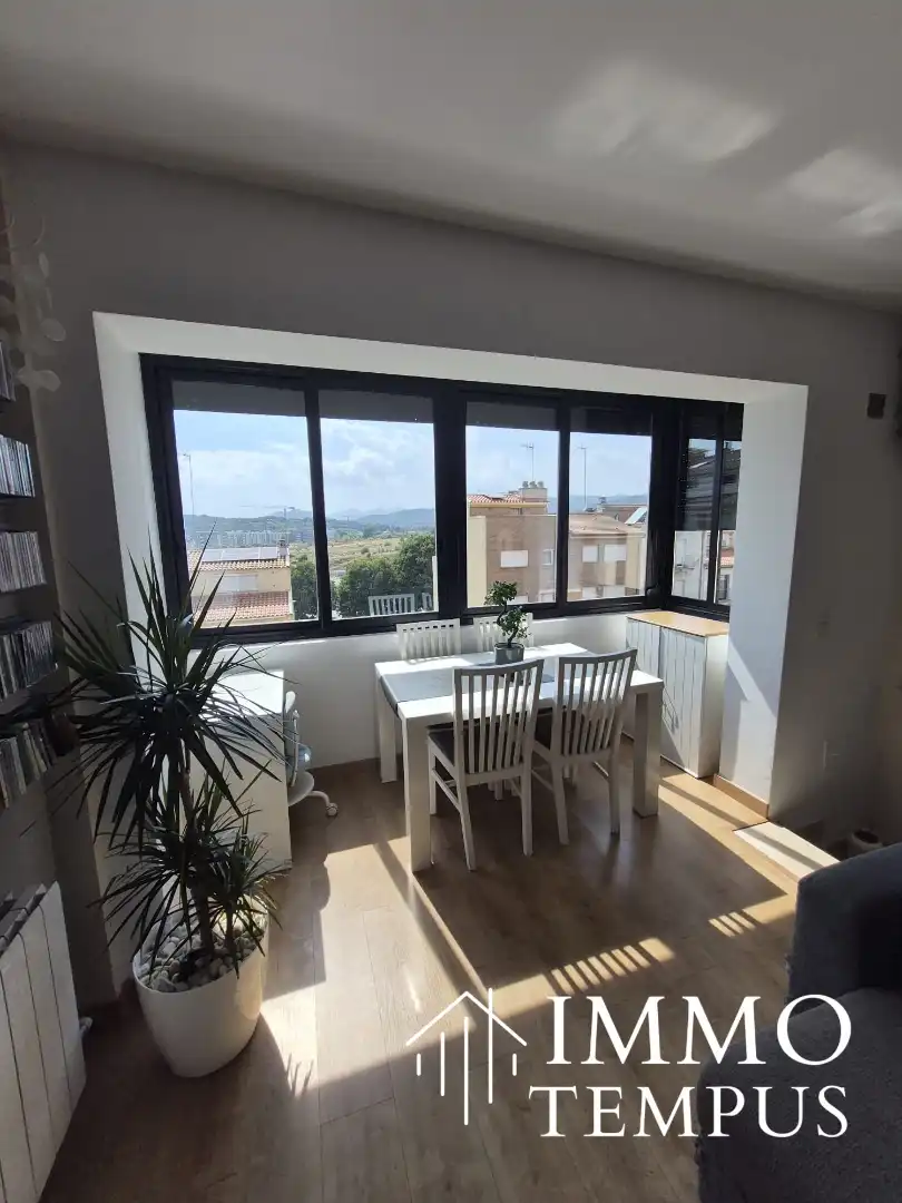 Esszimmer von Maisonette zum Verkauf in Terrassa mit Heizung, Parkett und Ofen
