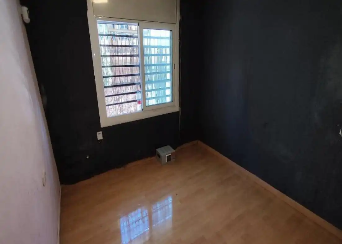 Habitación de Piso en venta en Cornellà de Llobregat