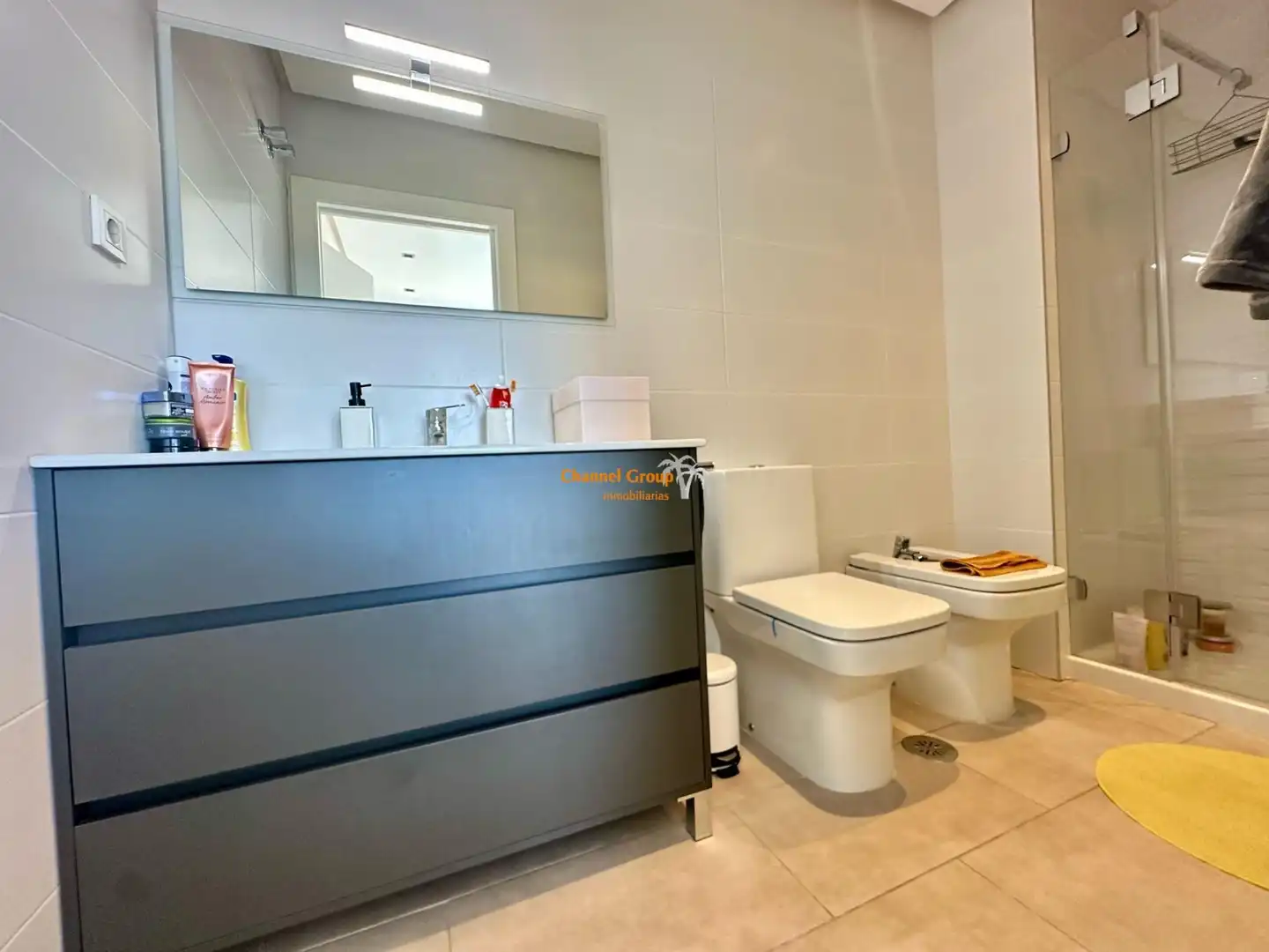 Bathroom of Apartments for rent in Elche / Elx  with Terrace, Storage room and Furnished