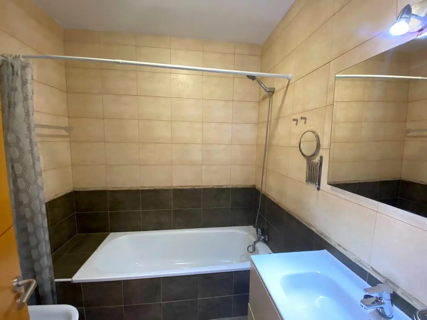 Bathroom of Apartments for sale in Costa Teguise