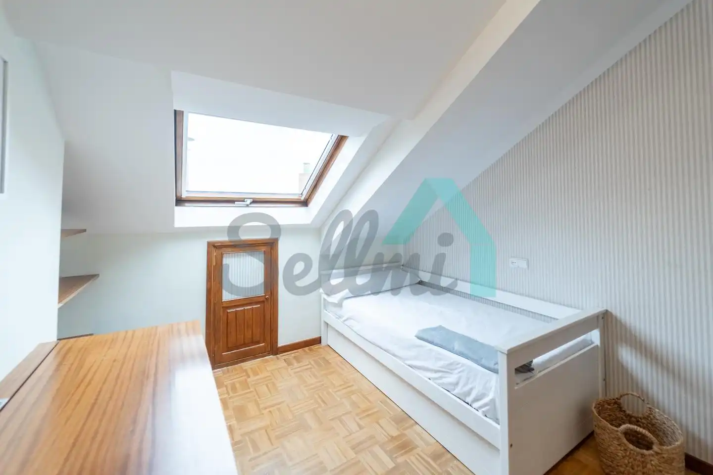 Bedroom of Duplexes for rent in Oviedo   with Heating, Parquet flooring and Storage room